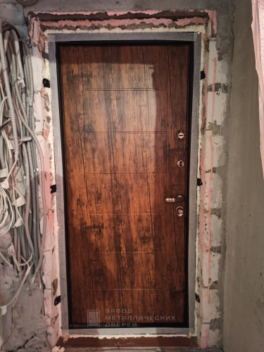 Фото двери в квартиру №28